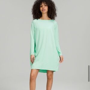 NWT Lululemon Mint Green Back in Action LS Dress Size 6